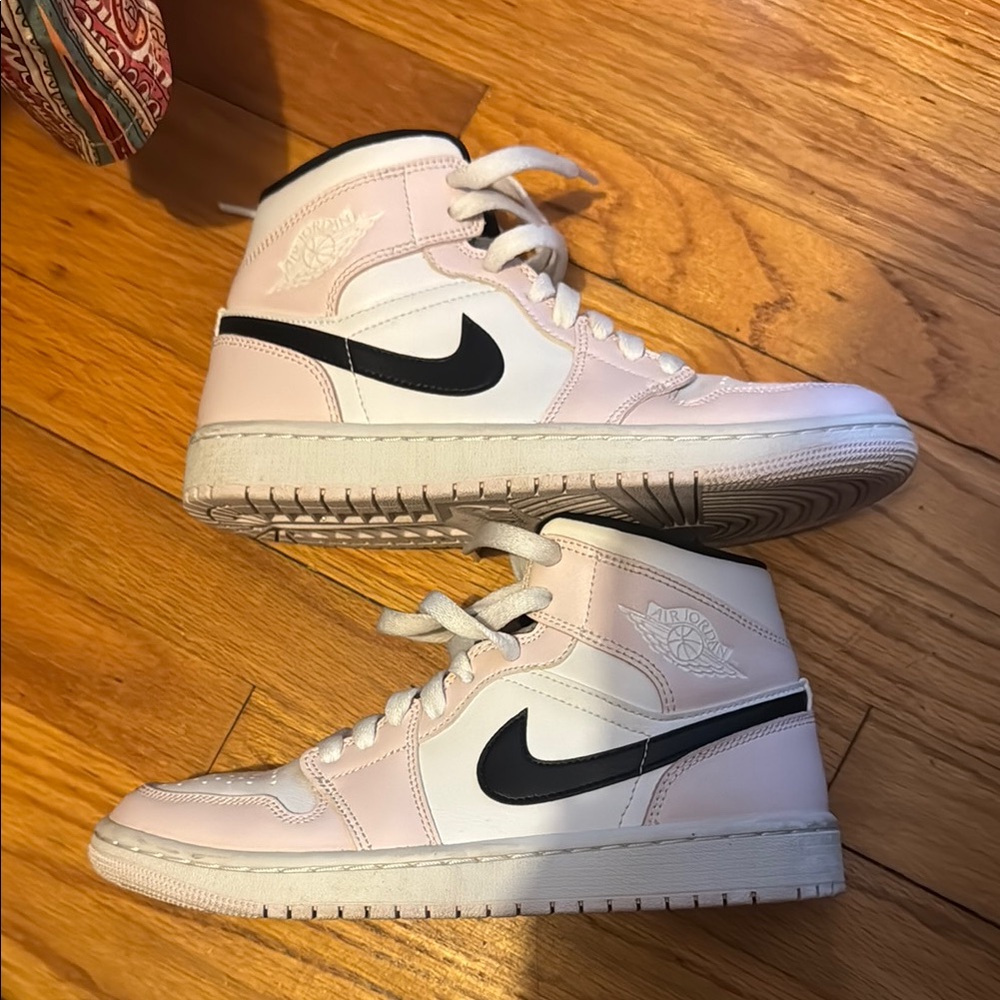 Authentic Jordan Barely Rose